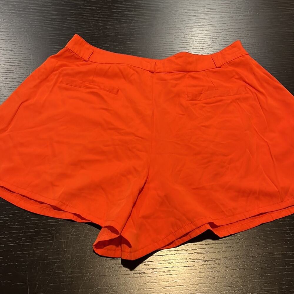 Forever 21 Medium High Waisted Orange Shorts - Picture 4 of 4